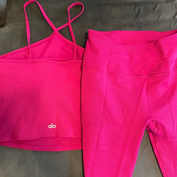 Alo Ribbed Legging + Tank Set - Picture 2 of 5